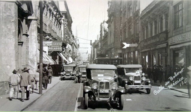 La calle de Bolívar, alrededor de 1925.