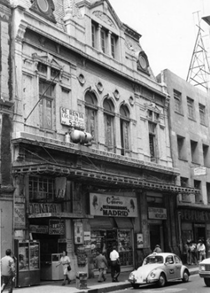 El Palacio de Mármol hacia 1970. (Secretaría de Cultura-INAH-SINAFO-CNMH.MX, Fototeca Constantino Reyes-Valerio).