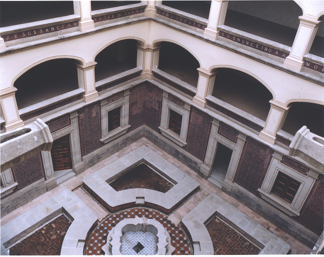 El patio de novicios tras la restauración del edificio del ex convento de Betlemitas.